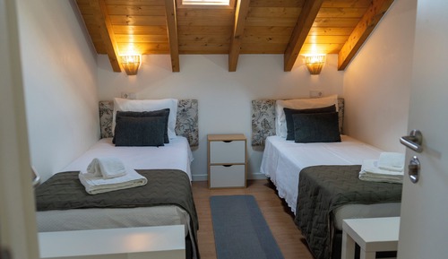 Quarto 3 Twin C/ 2 camas solteiro