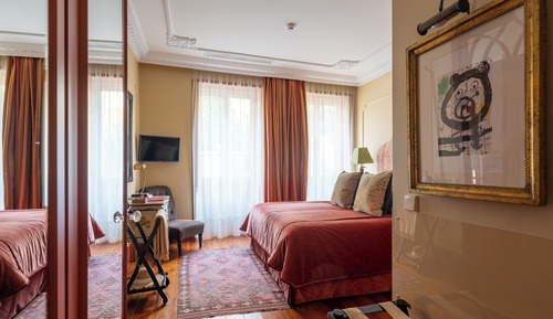 Suite, Garden View