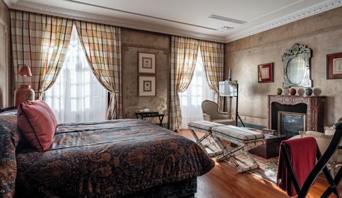 Suite, 1 Double Bed, City View