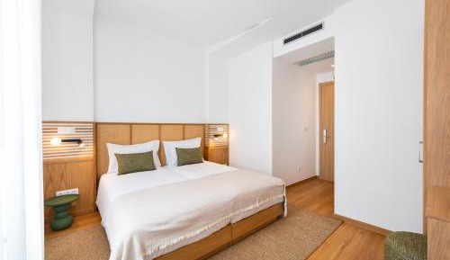 Double or Twin Room with Sea View