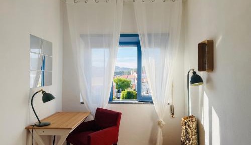 Single Room with Shared Bathroom