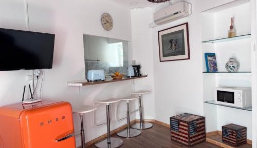 One-Bedroom Duplex Apartment (4 Adults)