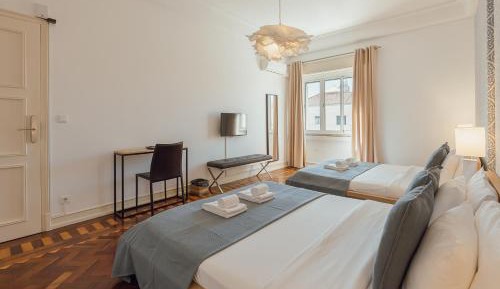 Quadruple Room with Shared Bathroom