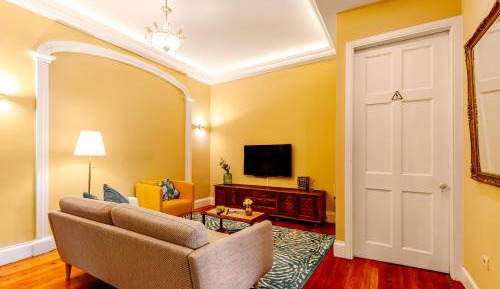Three-Bedroom Premium Apartment with Balcony