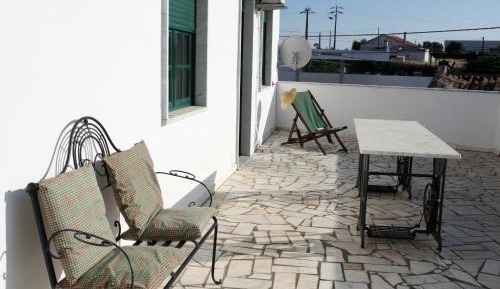 Villa with Garden View