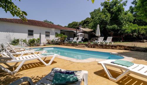 Villa with Garden View