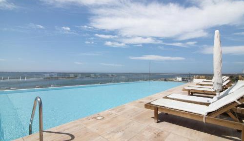 Two-Bedroom Deluxe Apartment with Ocean View