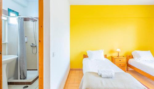 Twin Room with Private Bathroom