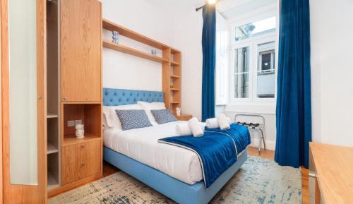Deluxe Family Suite