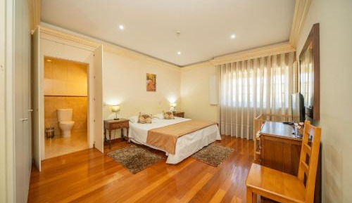 Double Room with Private Bathroom