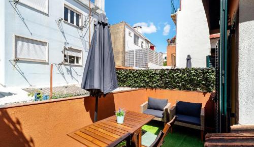 One-Bedroom Apartment with Terrace