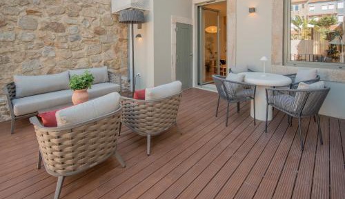 One-Bedroom Apartment with Garden View