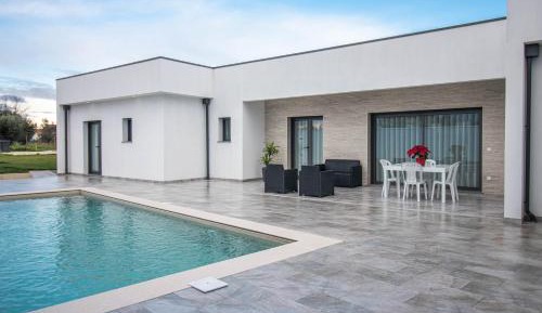 One-Bedroom Villa