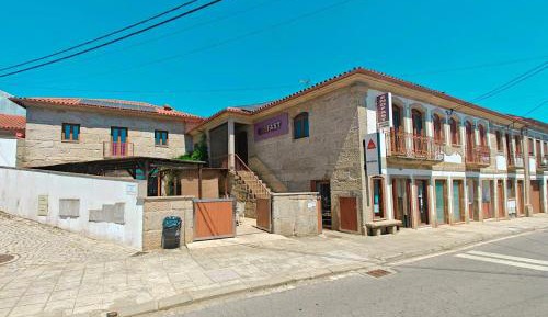 Two-Bedroom Deluxe Apartment with Balcony