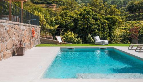 Villa with Garden View