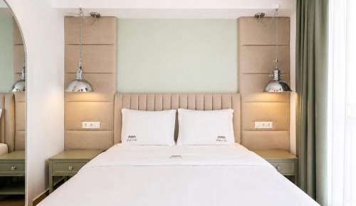 Double Room with Lake View