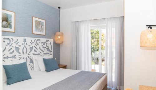 Standard Double Room with Land View