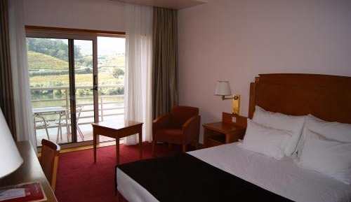 Connecting Room with River View