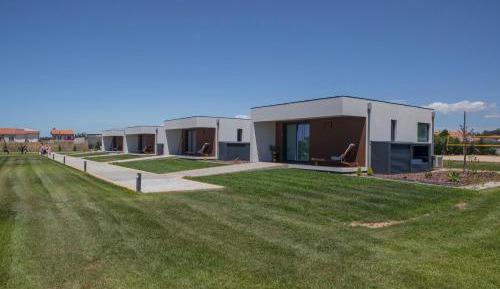 Deluxe Bungalow