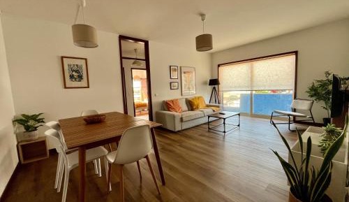 Two-Bedroom Deluxe Apartment with Ocean View