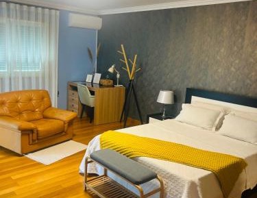 Large Double Room
