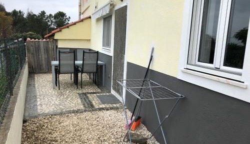 Two-Bedroom Apartment with Mountain View