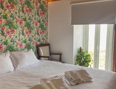 One-Bedroom Apartment with View