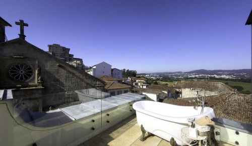Deluxe Double or Twin Room with Balcony
