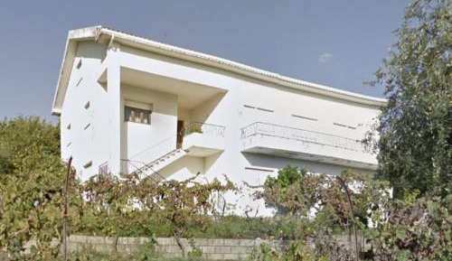 Two-Bedroom Deluxe Apartment with Garden View