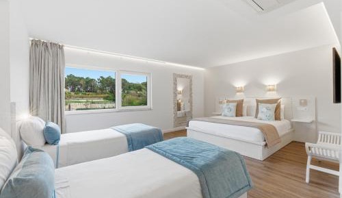 Quadruple Room with Balcony
