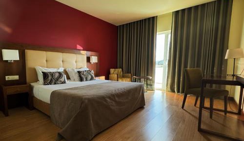 Double or Twin Room with Swimming Pool Access