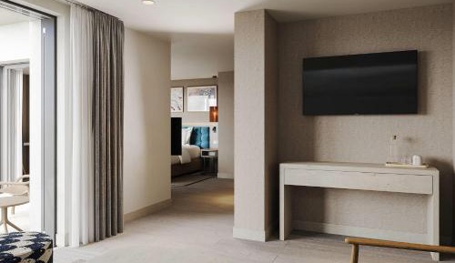 Suite with Partial Sea View