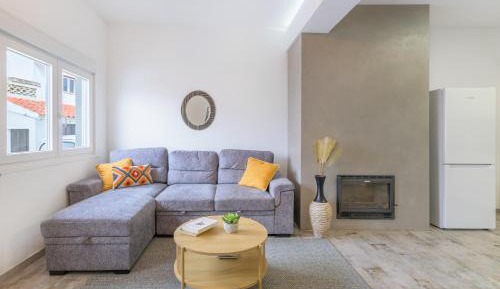 Two-Bedroom Deluxe Apartment with Balcony