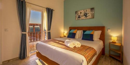 King Room with Pool View