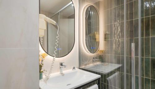Twin Room with Balcony