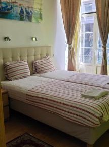 Twin Room with Private Bathroom