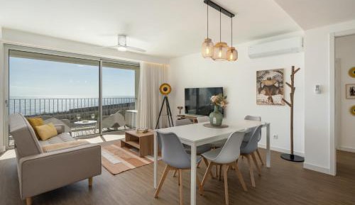 Three-Bedroom Apartment with Balcony
