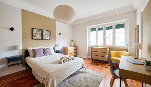 Double Room with Shared Bathroom