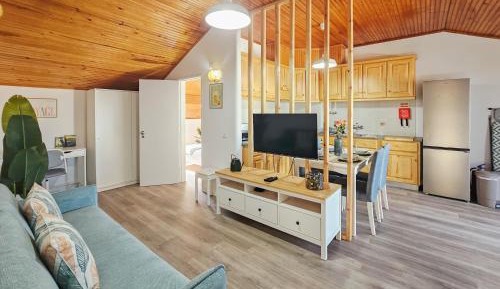 Two-Bedroom Apartment with Terrace and Sea View