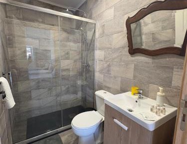 Quadruple Room with Private Bathroom