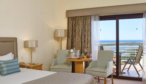 Double or Twin Room with Garden View - Lagoon Wing
