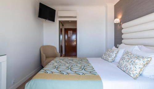 Double Sea View Room with Balcony 
