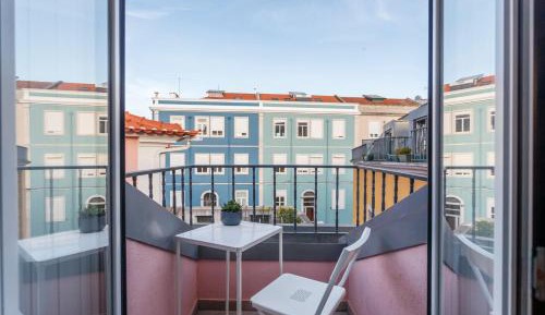 One-Bedroom Apartment with Balcony