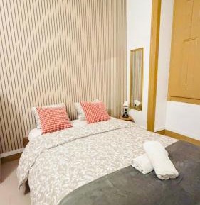 Standard Double Room with Shared Bathroom