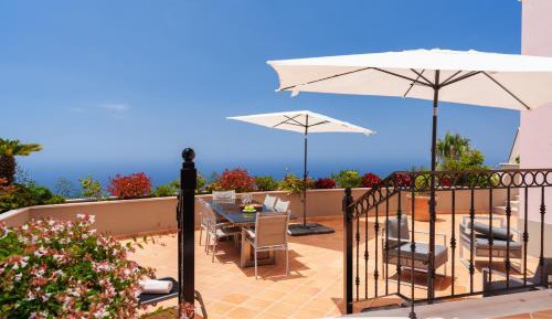Three-Bedroom Villa with Sea View