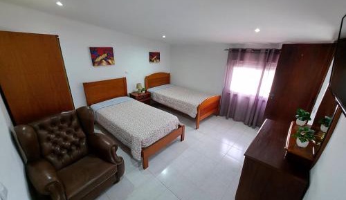 Twin Room with Private Bathroom