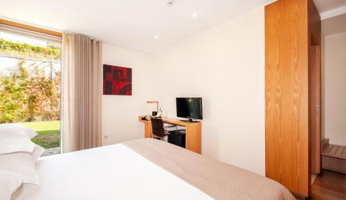 Double or Twin Room with Romantic