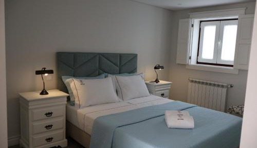 Deluxe Double Room (2 Adults + 1 Child)