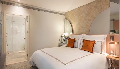 Premium King Room