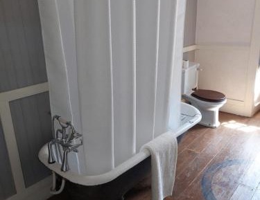 Twin Room with Shared Bathroom